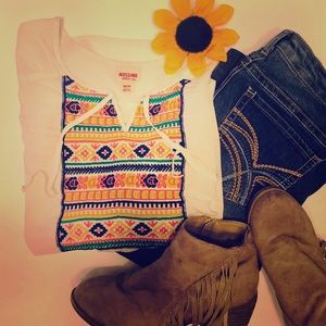 🌸 long sleeve colorful embroidered shirt.